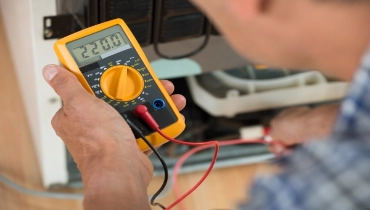 mre blog how to use a multimeter to test voltage plus safety tips