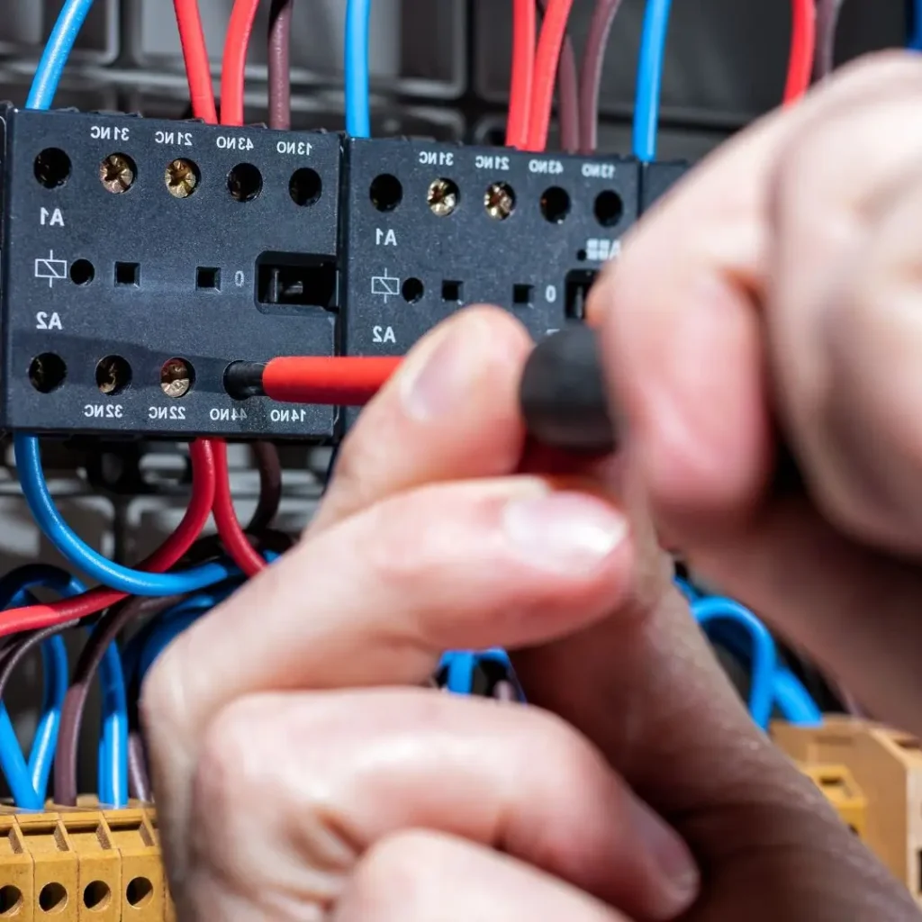 fixing electrical faulty switchboards.webp